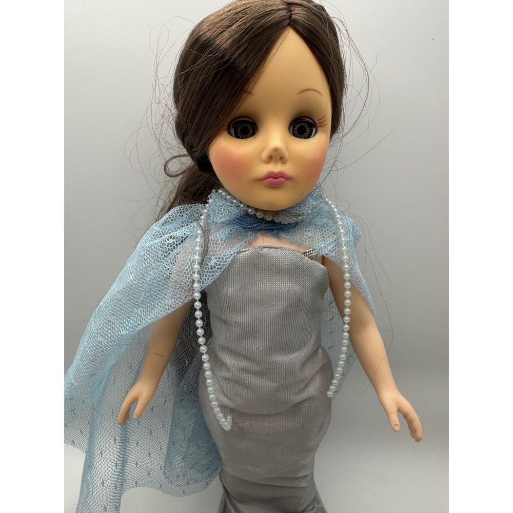 VTG 1975 Effanbee Snow White Mermaid 11" Doll RARE Doll Collection